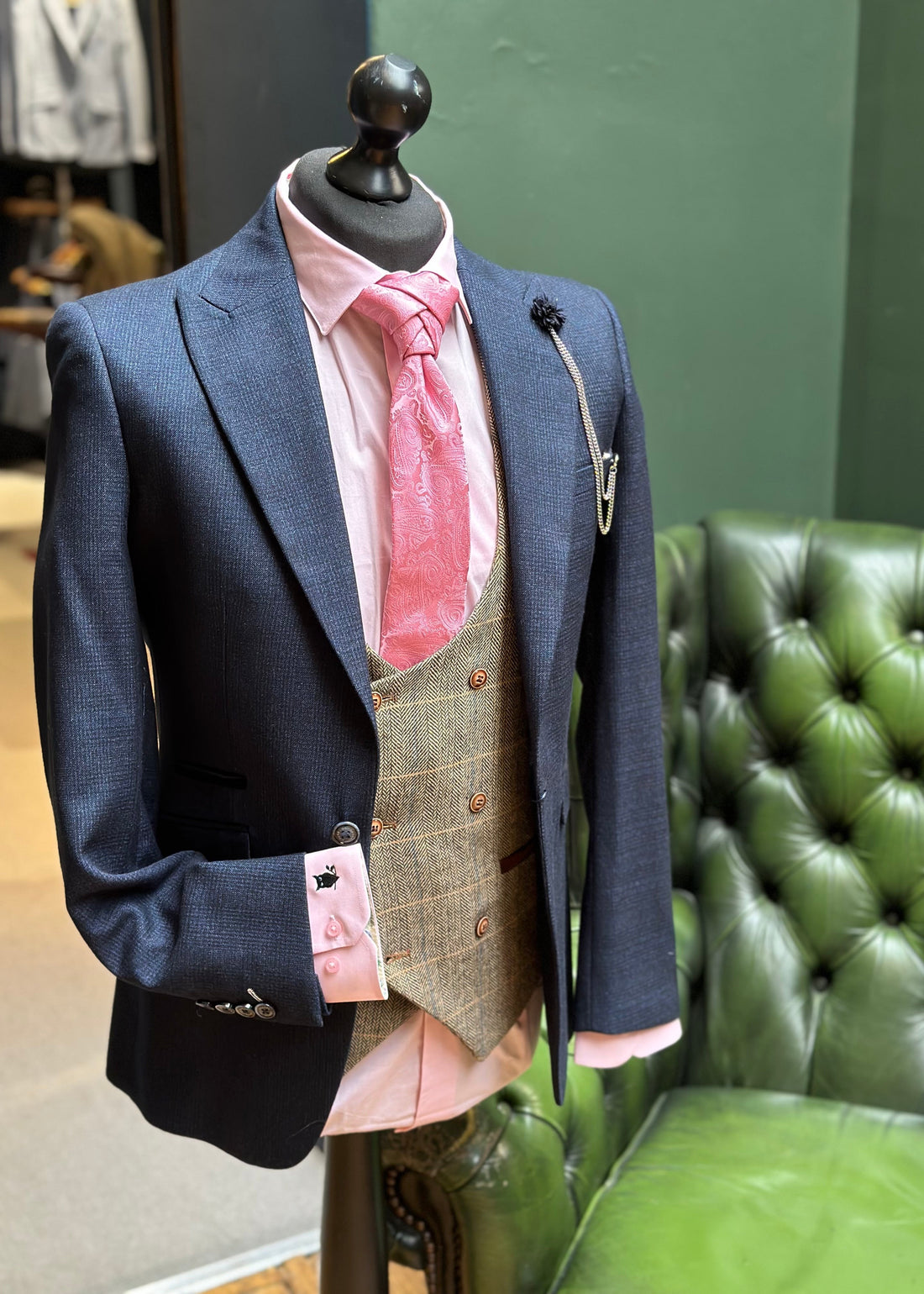 Statement Race Day Outfits For Men