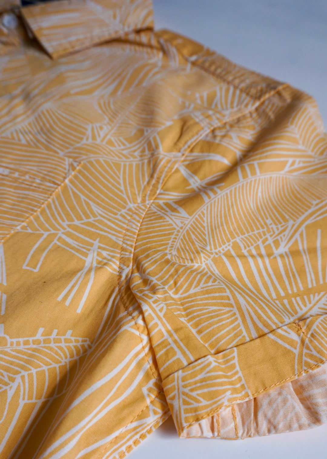 Geometric Leaf Pattern Shirt Honey