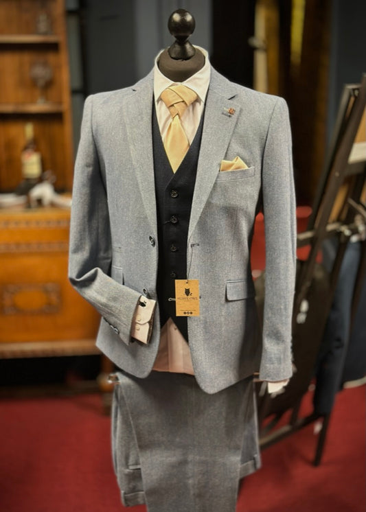 Wells / Caridi Spring Wedding Look