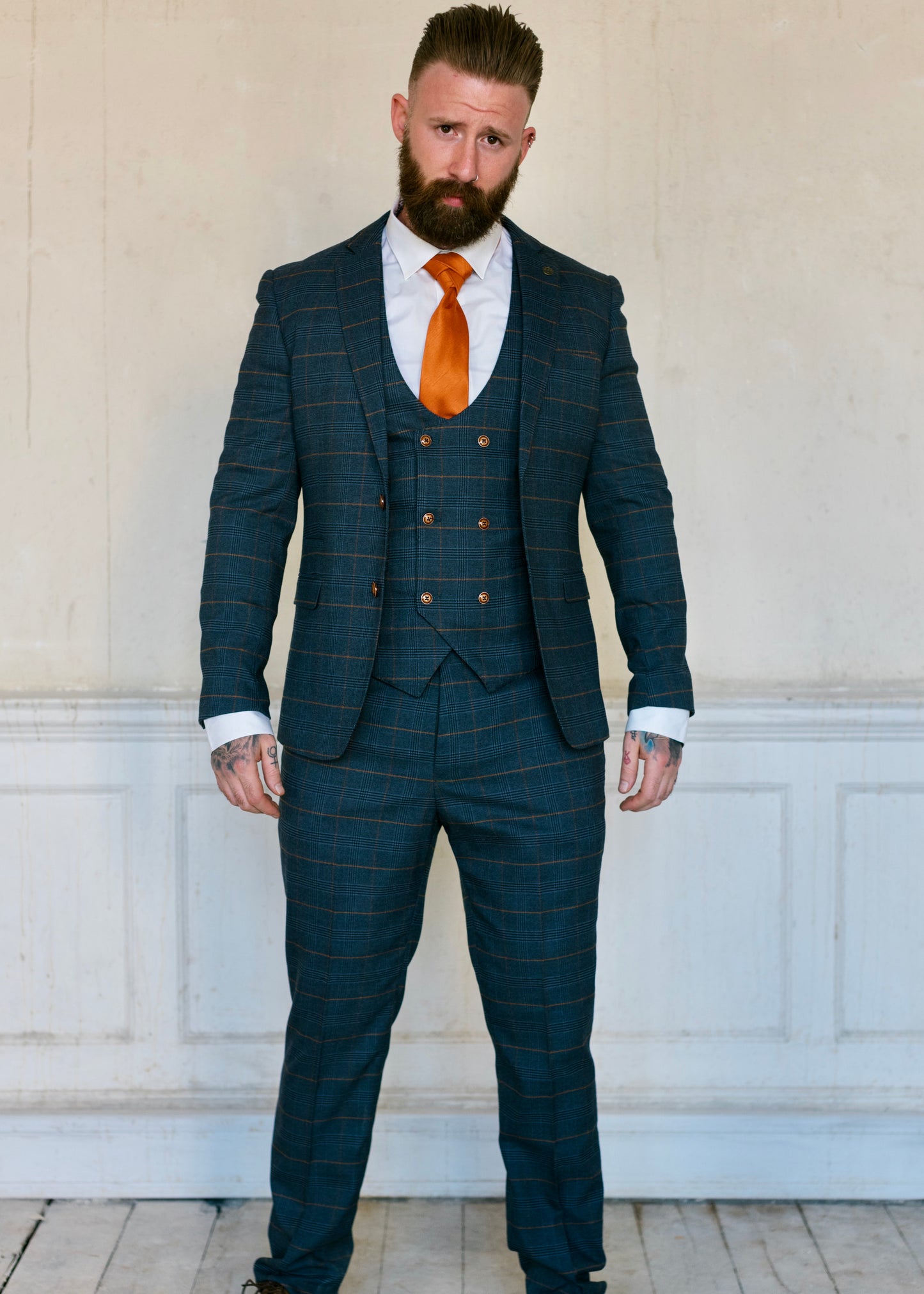 Marc Darcy Jenson Marine Checked 3-Piece Suit with white shirt