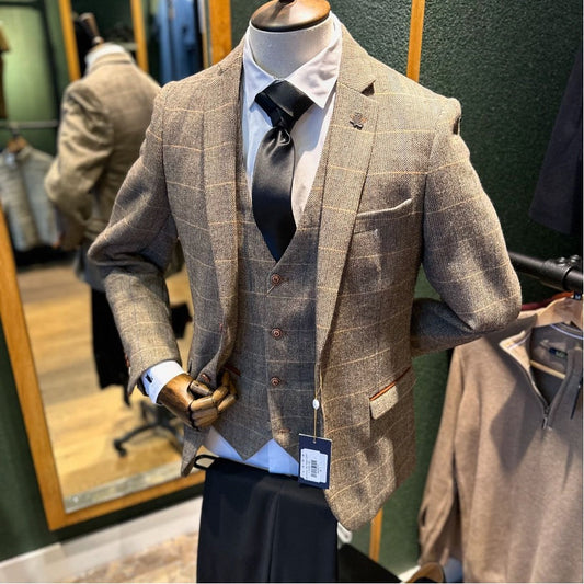 What To Wear To A Winter Wedding
