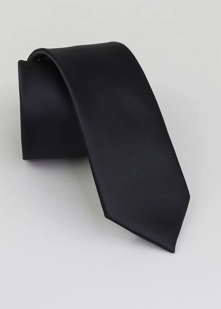 Black men's tie - black tie for men.