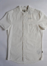 Load image into Gallery viewer, Short-Sleeved Puckered Shirt Cream
