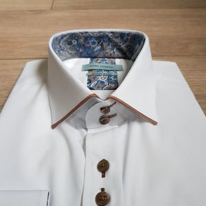 Guide London formal white shirt with exquisite internal pattern.