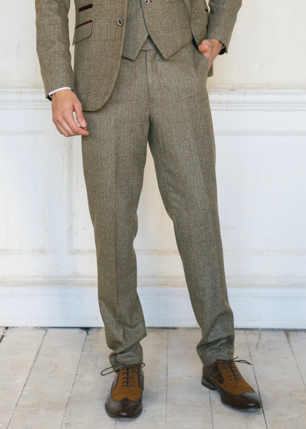 Cavani Gaston Sage Tweed Trousers modelled with brown shoes. Great menswear outfit choice for formal occasions, race days or smart business attire