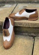 Load image into Gallery viewer, London Brogues Gatsby Tan/White
