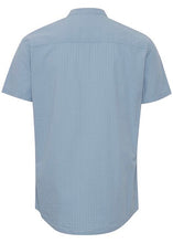 Load image into Gallery viewer, Short-Sleeved Puckered Shirt Pale Blue
