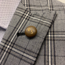 Load image into Gallery viewer, Focus on Robert Simon top button from the Grey Windowpane Check Jacket
