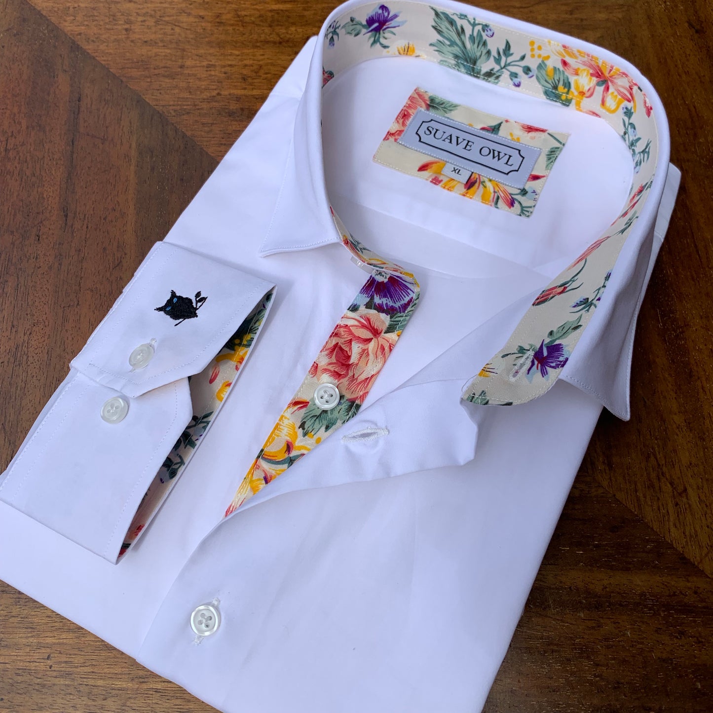 SUAVE OWL White Shirt Vibrant Floral Contrast